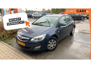 Opel Astra 1.4 Business Edition Navigatie Airco Cruise