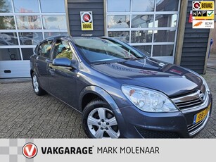 Opel Astra 1.6 Edition,trekhaak,navi,lage km!!