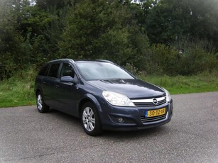 Opel Astra Wagon 1.8 Cosmo . AUTOMAAT . Airco .