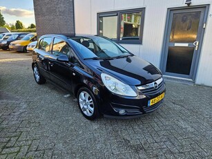 Opel Corsa 1.4-16V Cosmo AIRCO / NAVI / CRUISE / TREKHAAK