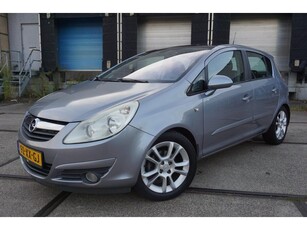 Opel Corsa 1.4-16V Cosmo * Airco * Pano * 5 Drs *