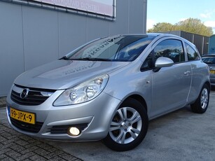 Opel Corsa 1.4-16V White Edition Airco, Cruise Control, NW