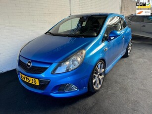 Opel CORSA 1.6-16V Turbo OPC