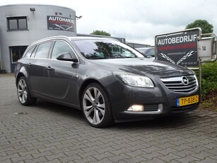 Opel Insignia Sports Tourer 2.0 T Sport 4x4 motorschade!!