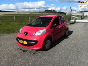 Peugeot 107 1.0-12V XS veel nieuw!