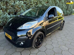 Peugeot 107 1.0 Black & Silver