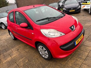 Peugeot 107 / 5 drs 1.0-12V XR