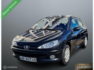 Peugeot 206 1.4 Airco 5drs zuinig NIEUWE APK+ Onderhoud!