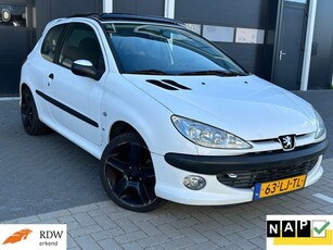 Peugeot 206 1.6-16V XS/PANO/SPORT/APK/NAP/INRUILKOOPJE