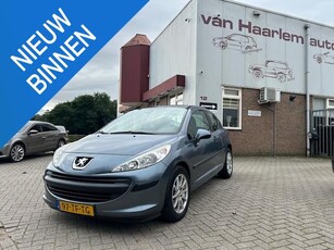 Peugeot 207 1.4-16V XR