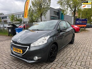 Peugeot 208 1.2 VTi Access - LMV - CRUISECONTROLE - NETJES