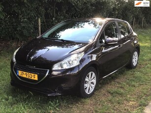 Peugeot 208 1.2 VTi Active met nieuwe APK / Airco / cruise