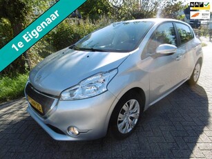 Peugeot 208 1.2 VTi Envy 5-deurs Clima Navi Cruise PDC