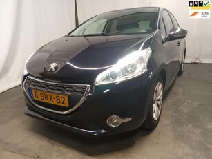 Peugeot 208 1.2 VTi Urban Soul - Achter Schade