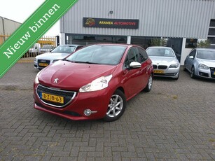 Peugeot 208 AUT 1.2 E-VTI Style 2015 Nieuwe distributie