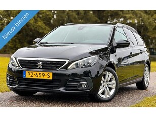 Peugeot 308 SW 1.2 PureTech Executive NaviPanoRijklaar!