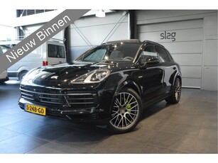 Porsche Cayenne 3.0 E-Hybrid Platinum Edition head up