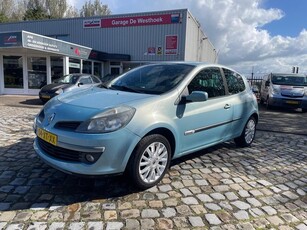 Renault Clio 1.4-16V Rip Curl