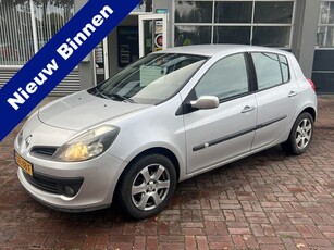 Renault Clio 1.6-16V Rip Curl Bj 2006 Km 166.147 Dealer