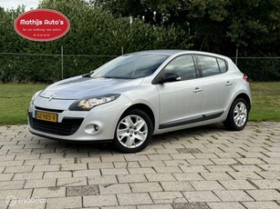 Renault Megane 1.6 Dynamique Airco Navi! Nieuwe APK!