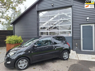 Renault Twingo 1.2 16V Collection Airco, Privacyglas, Org. Radio-installatie. Nwe Distributieriem en Waterpomp, Nwe Condensor.