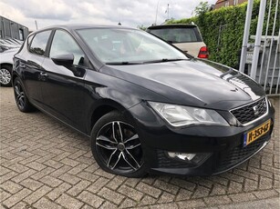 SEAT Leon 1.4TSI 123pk Style Navi/Airco/Sportstoelen/Loopt