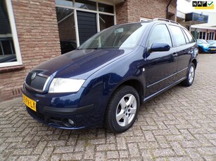 Skoda Fabia Combi 1.4-16V Elegance