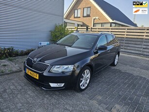 Skoda Octavia Combi 1.2 TSI Greentech Style Automaat NAV.+