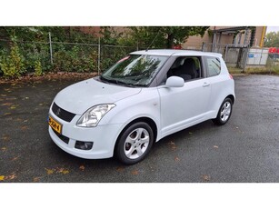 Suzuki Swift 1.3 Bandit MET NAP ERBIJ ORG NED AUTO