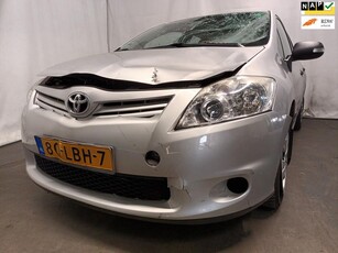 Toyota Auris 1.3 Comfort - Frontschade, Glas Breuk