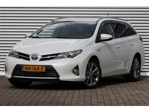 Toyota Auris Touring Sports 1.8 Hybrid Executive (bj 2016)