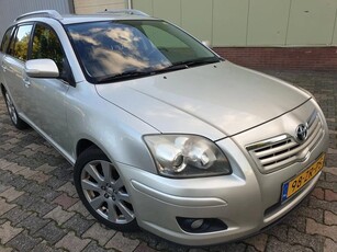 Toyota Avensis Wagon 2.0 VVTi-Luna Business