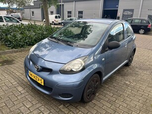 Toyota Aygo 1.0-12V Access AIRCO KOPPAKING LEK