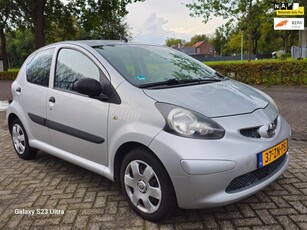 Toyota Aygo 1.0-12V airco elektrische ramen cv op afs