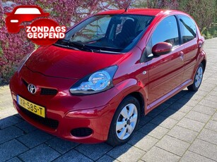 Toyota Aygo 1.0-12V Aspiration RedAutomaat104000KMAirco