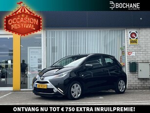 Toyota Aygo 1.0 VVT-i x-play 5-Deurs camera airco