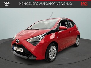 Toyota Aygo 1.0 VVT-i x-play Airco / Camera / Apple Carplay