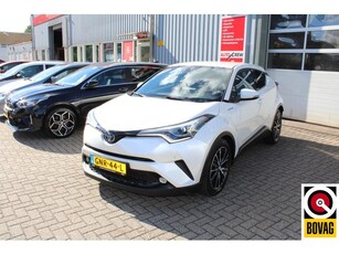 Toyota C-HR 1.8 Hybrid Executive parelmoer wit/ zeer luxe