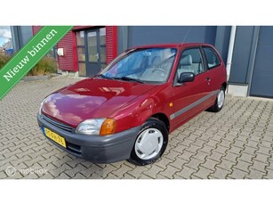 Toyota Starlet 1.3-16V XLi /Unieke km-stand /van oma geweest