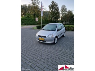 Toyota Yaris 1.0-16V VVT-i Terra