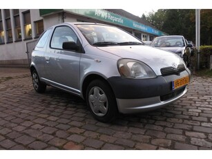 Toyota Yaris 1.0-16V VVT-i Terra apk tot 17-9-2025 rijd goed