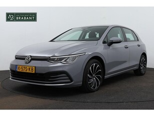 Volkswagen Golf 1.0 eTSI Sport (NAVIGATIE, PARKEERSENSOREN