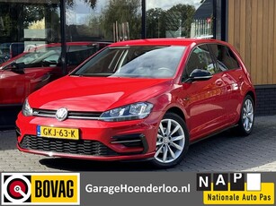 Volkswagen Golf 1.0 TSI R-Line Adaptive Cruise, Navigatie