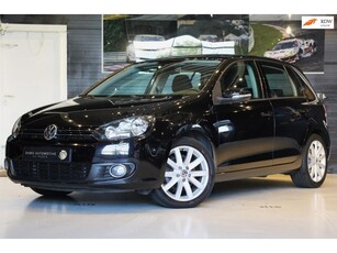 Volkswagen Golf 1.4 TSI Highline - NAVI - PDC VOOR + ACHTER