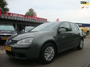 Volkswagen Golf 1.6 FSI (Airco + NAVI )