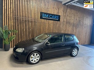 Volkswagen Golf 1.6 FSI Trendline