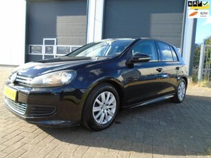 Volkswagen Golf 1.6 TDI BlueMotion