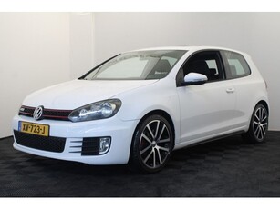 Volkswagen Golf 2.0 GTI PanoStoelverwarming (bj 2012)