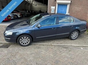 Volkswagen Passat 2.0 TDI Highline Business AUTOMAAT