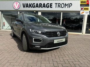 Volkswagen T-Roc 1.5 TSI Style Business AUTOMAAT PANO